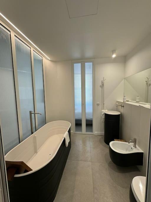 Maison Lyo - Luxueuse - King Size & Baignoire Appartement *